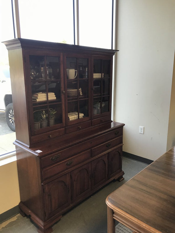 2Pc. Pennsylvania House Kitchen Hutch