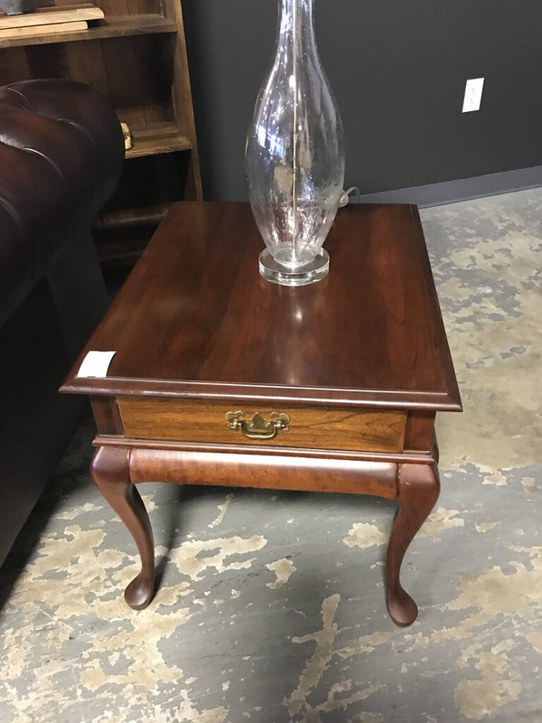 Cherry Stained Queen Anne End Table