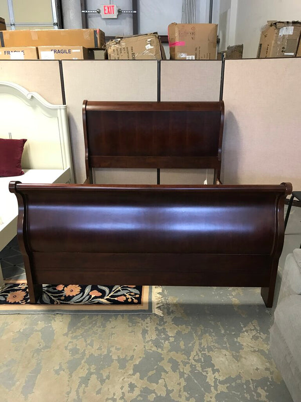 Cherry Sleigh Bed - Queen - Ashley