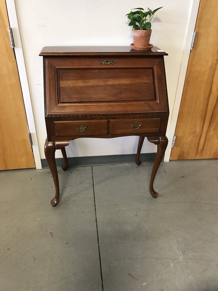 Small Cherry Secretary