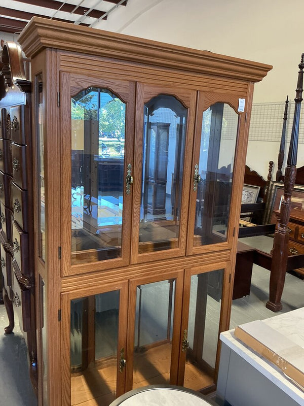 Oak 3 Panel Curio
