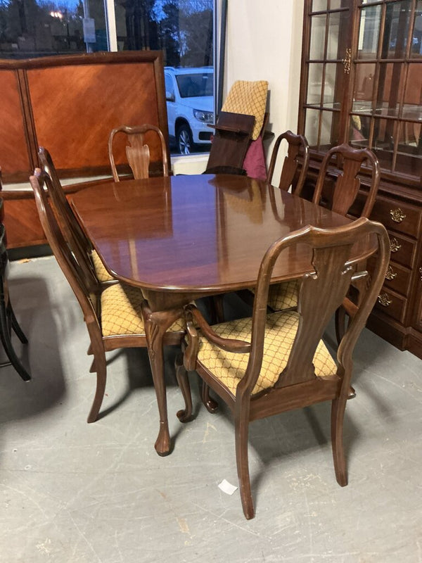 Harden Queen Ann Dining Set w/ 6 Chairs
