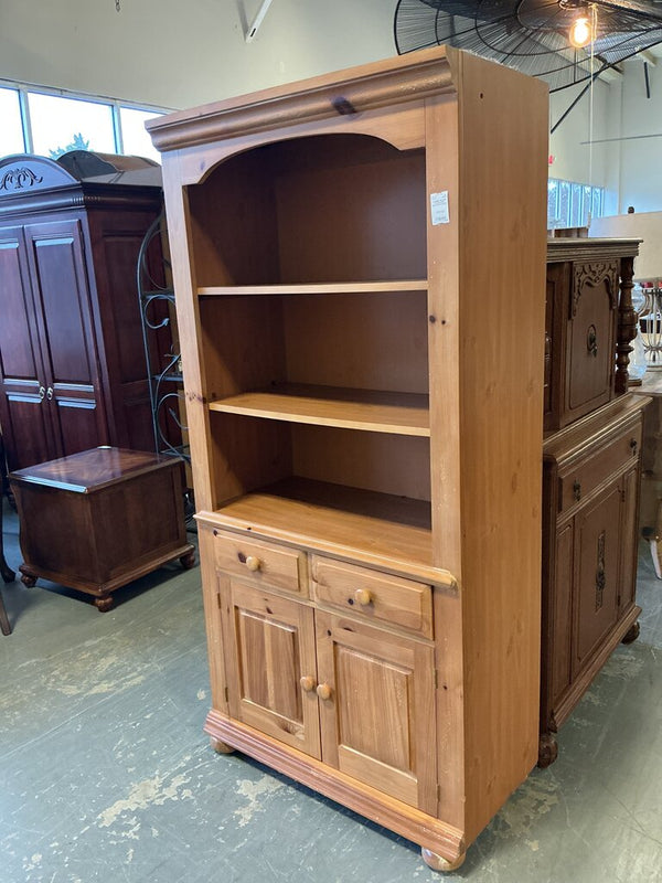 Broyhill Fontana Pine Bookcase/Cabinet
