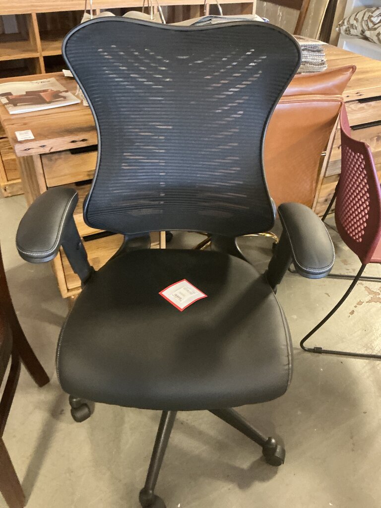 Black Mesh/ Vinyl Office Chair
