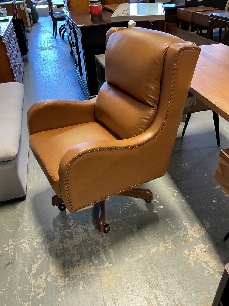 Viv Leather Executive Task Chair- Camel