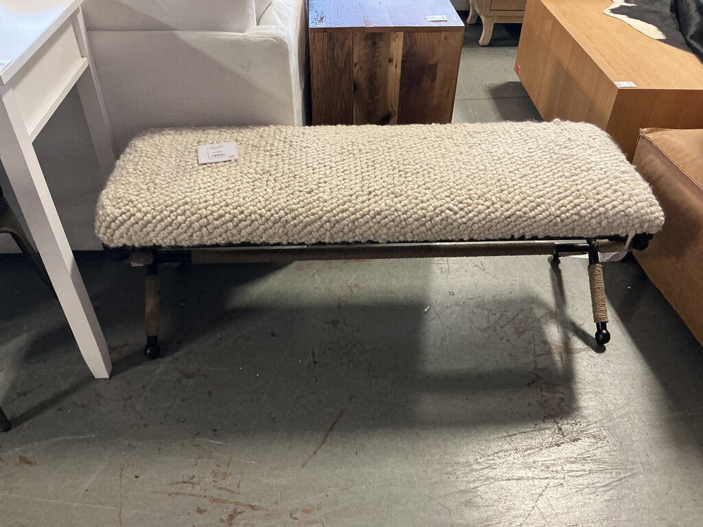 Boucle Bench