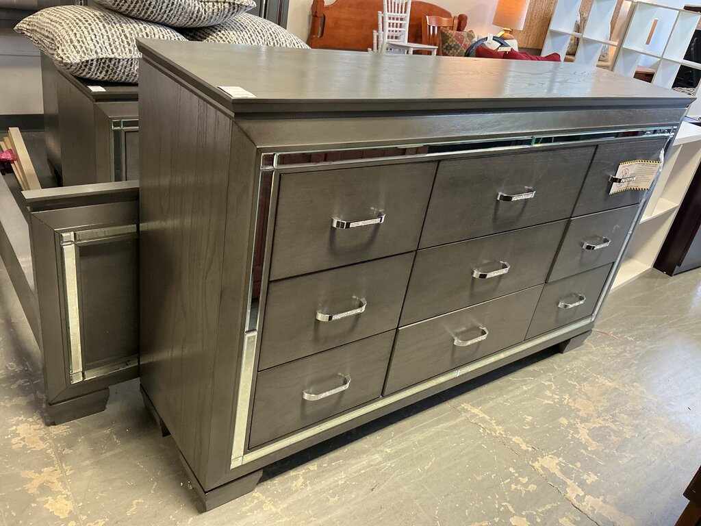 Allura Gray Dresser