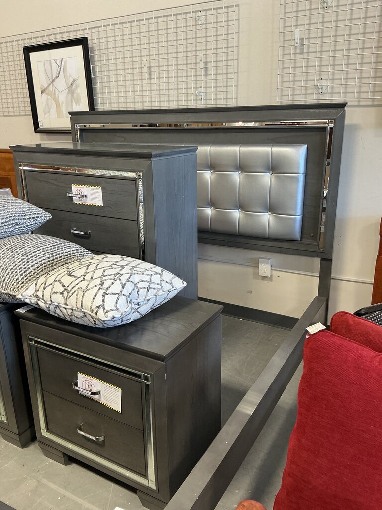 Allura Gray California King Upholstered Panel Bed
