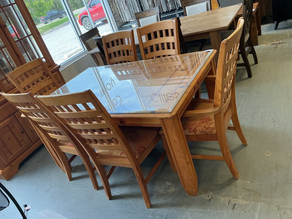 Pine Dining Table with 6 Chairs