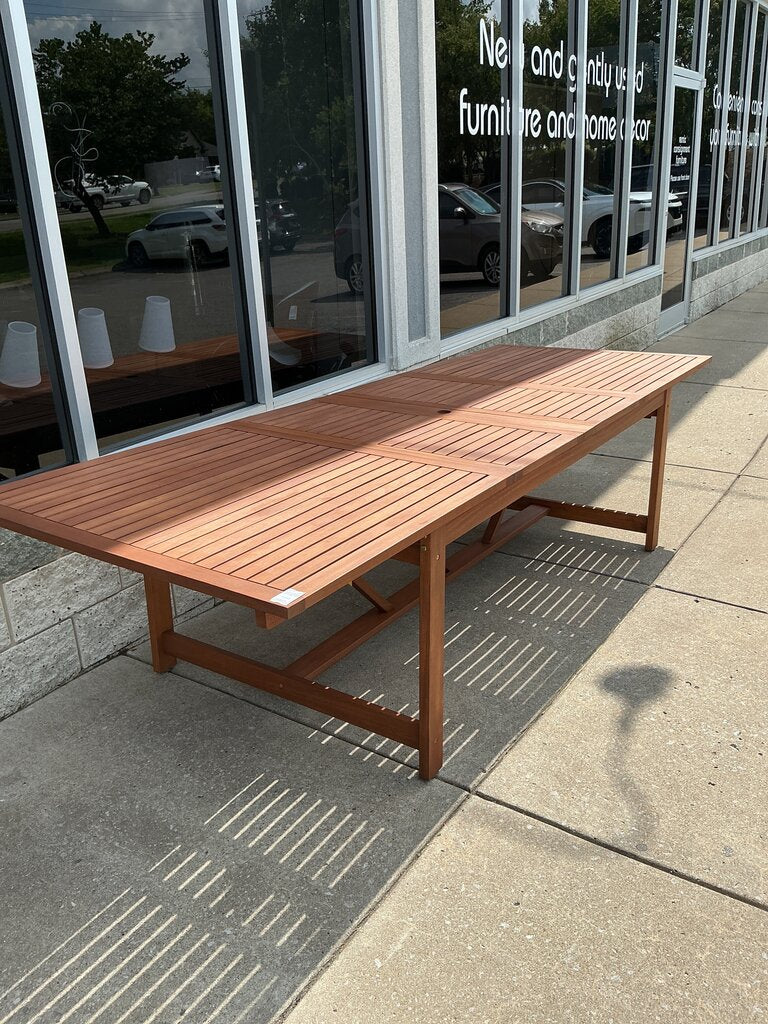Leyland Extendable Rectangular Table