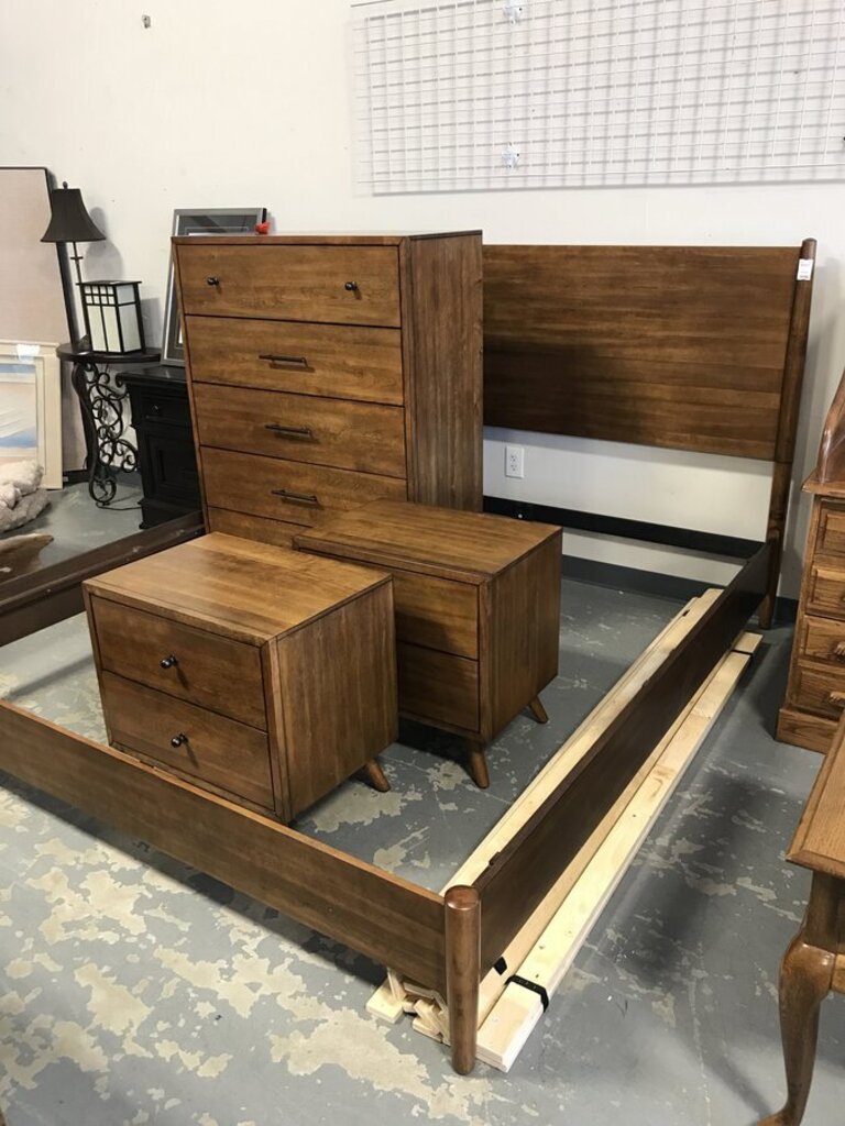 MCM Cinnamon King Bed