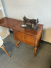 Sewing Machine with Cabinet (works)