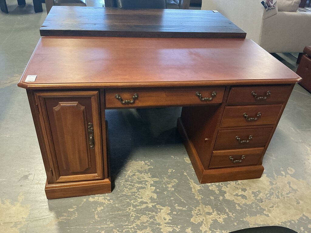 Hooker Furniture Desk
