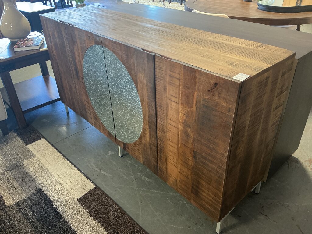 Mango 4 Door Credenza w/ Silver Center Accent