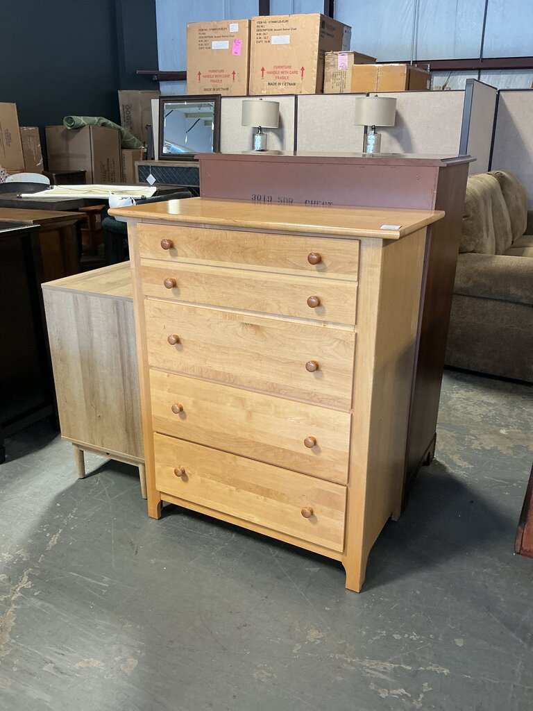 Stanley Furniture Light wood Chest of Drawers