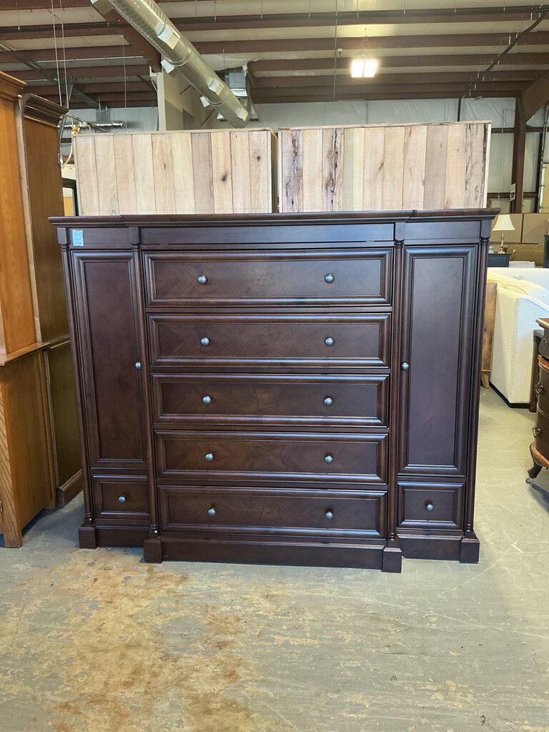 Triple Bachelors Chest